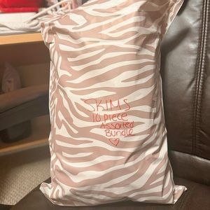 Skims mystery reseller bundle